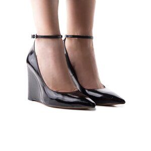 L'Intervalle Salasia Black Leather